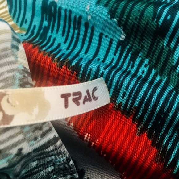 Trac Dress - Picture 4 of 4